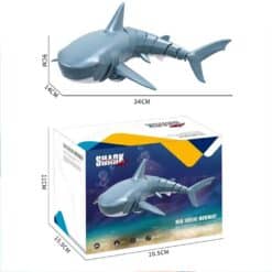 Radiostyrd båt i form av leksak haj 8