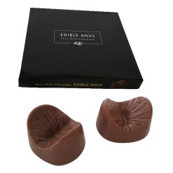 Belgian Chocolate Anus - a playful and luxurious chocolate gift in real Belgian milk chocolate. Six chocolate pieces in elegant black packaging, minimum 30% cocoa. Perfect as an unexpected gift that both tastes good and makes people laugh!  