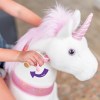 PonyCycle Rosa Unicorn S – Låt ditt barn rida på denna charmiga, batterifria lekhäst. EU-säker och miljövänlig, stärker balans, koordination och fantasin.