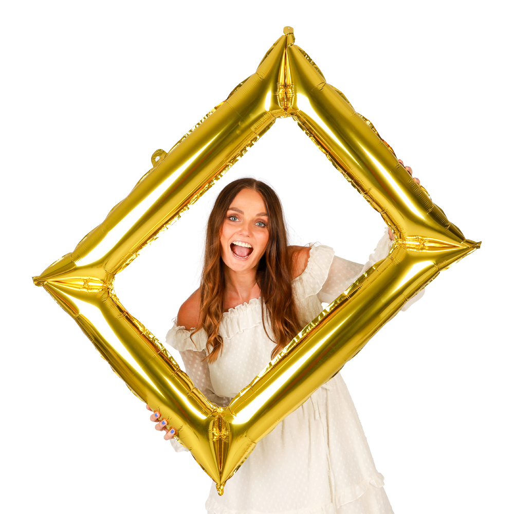 Folieballong Selfieram Guld – stor guldfärgad ballongram perfekt för selfies och festbilder. Fylls med luft och har självförslutande ventil. Perfekt till fest och studentfirande!
